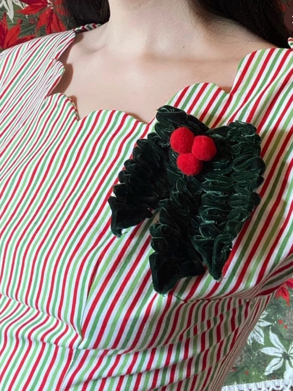 Handmade Vintage Christmas Holly Berries Berry Velvet Corsage Brooch